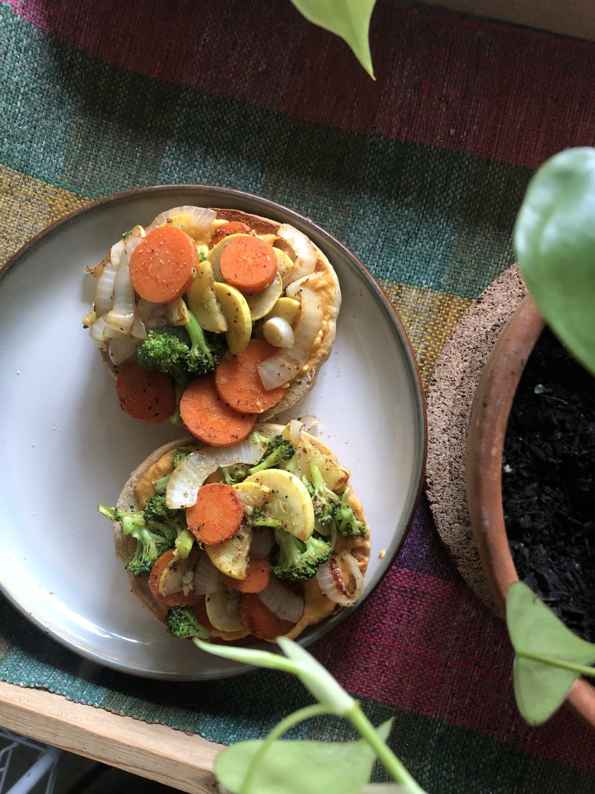 Hummus & Veggie Breakfast Bagel