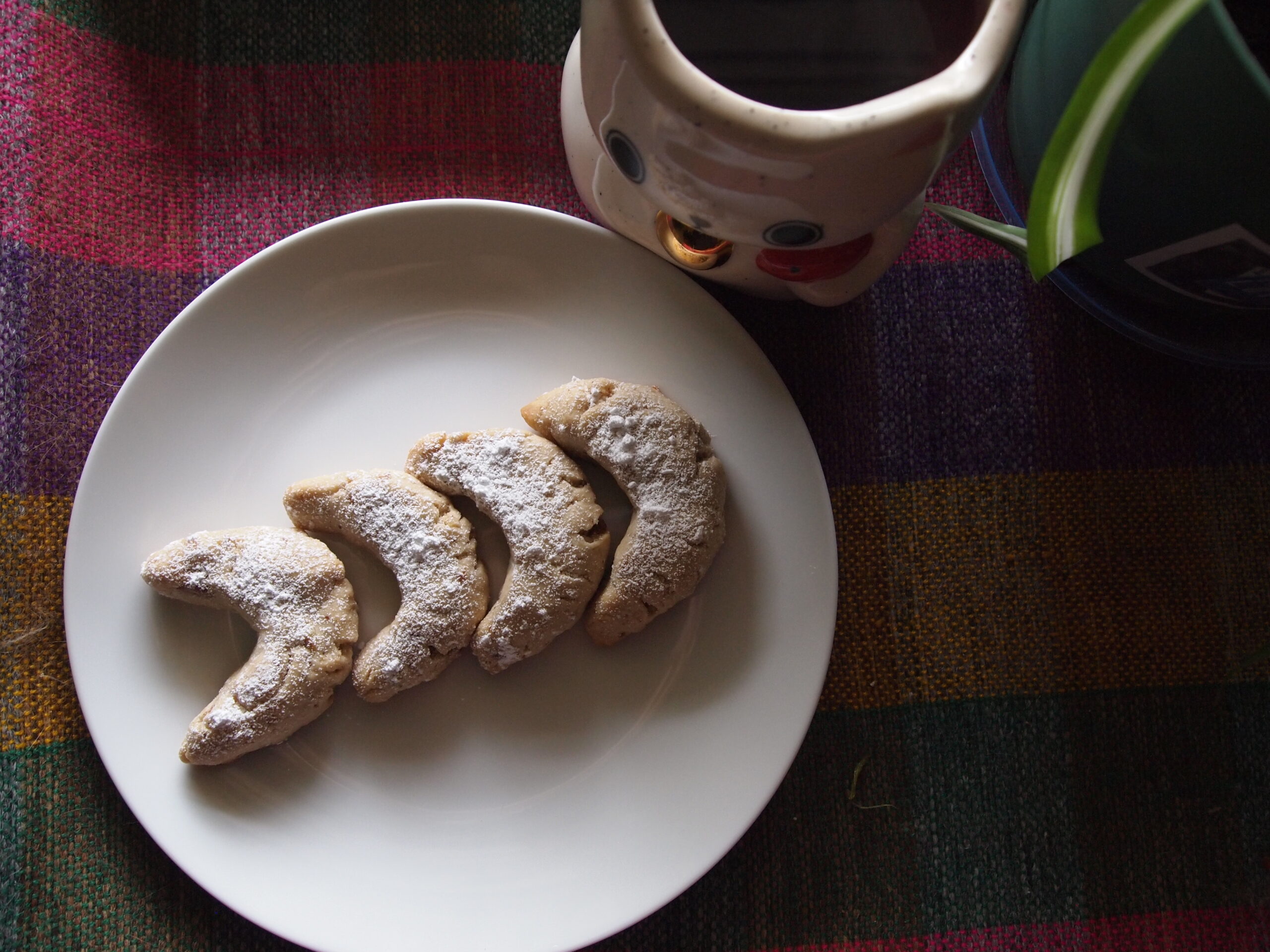 Almond Crescent Cookies