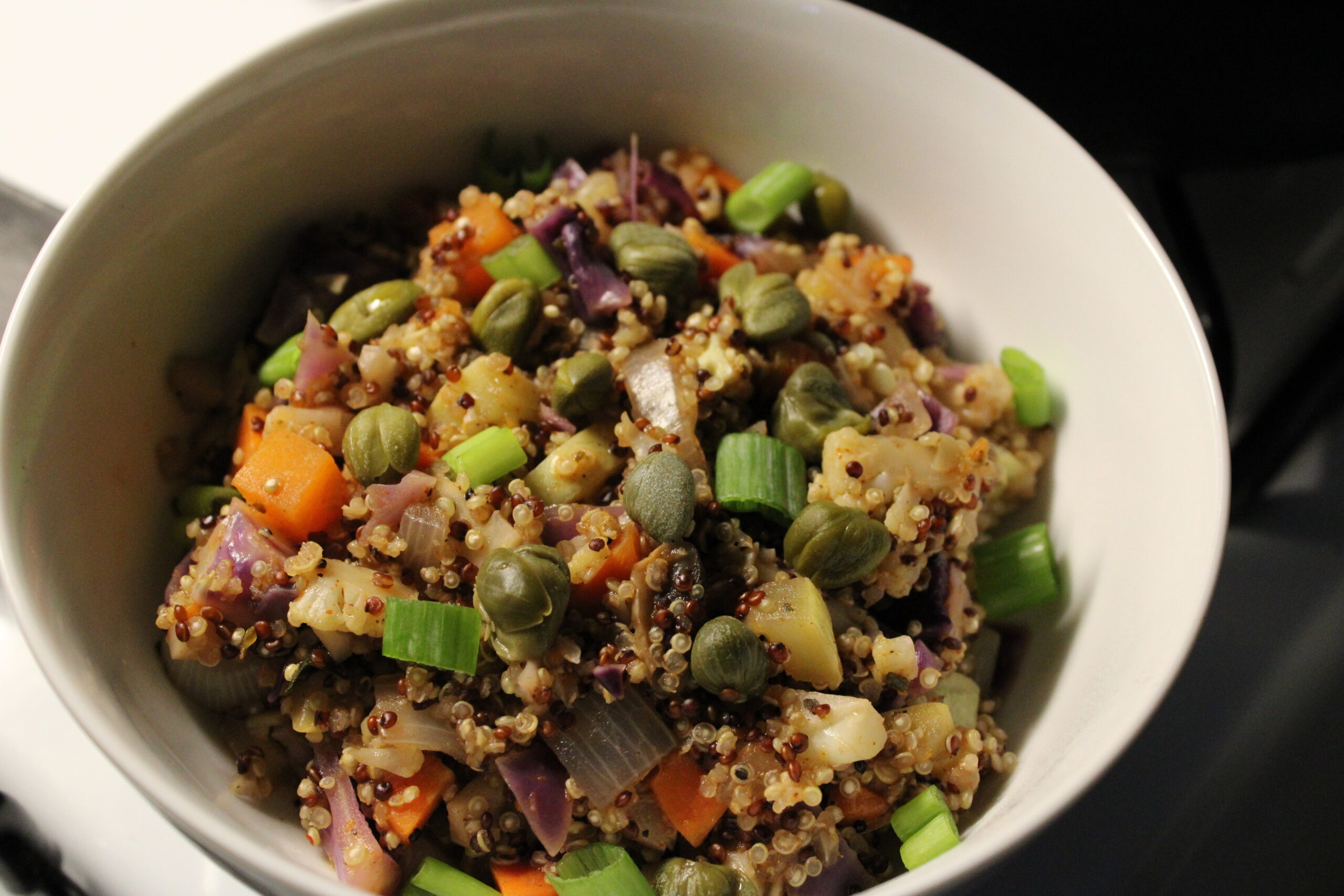 Quinoa & Capers Bowl