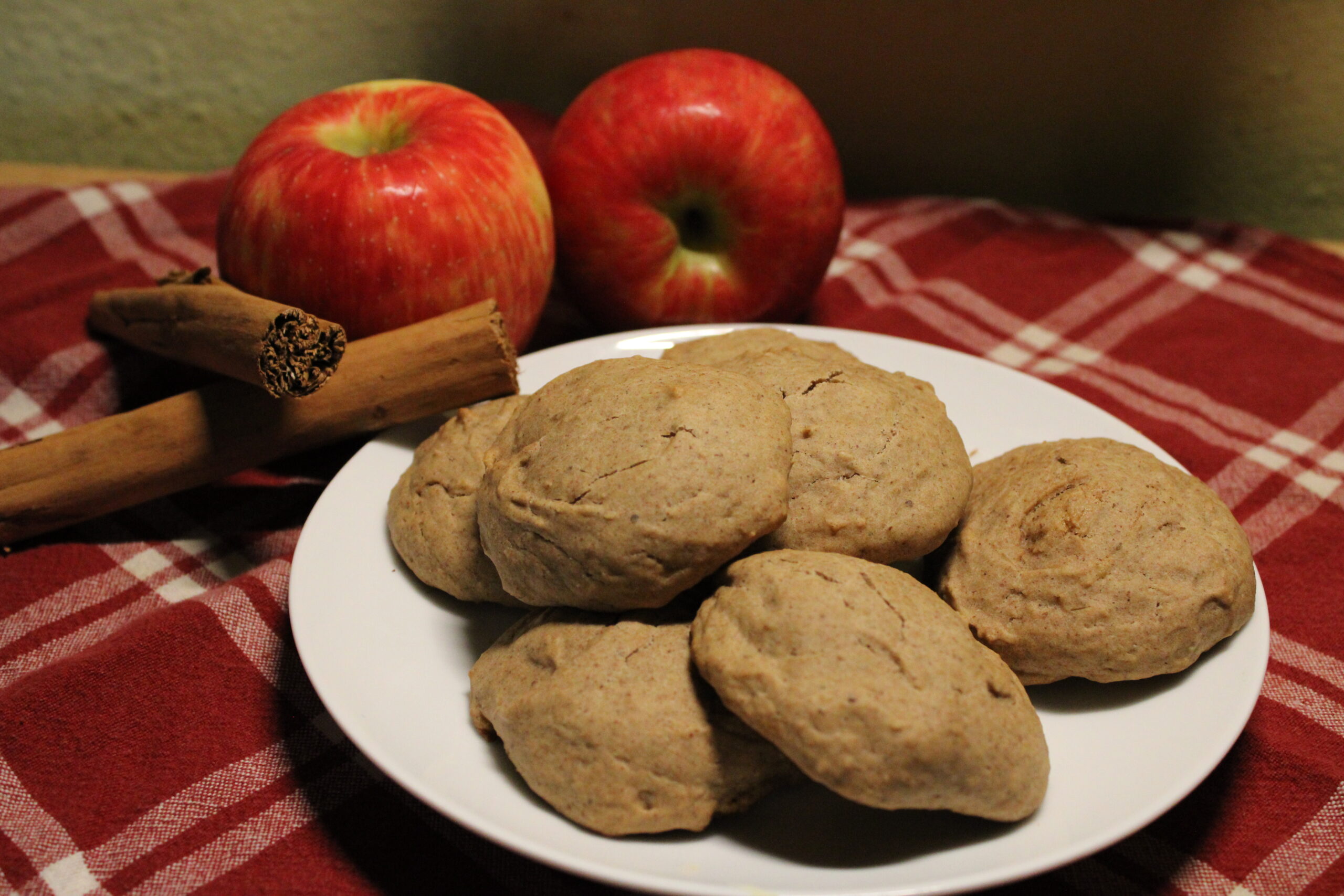 Cinnamon Applesauce Cookies