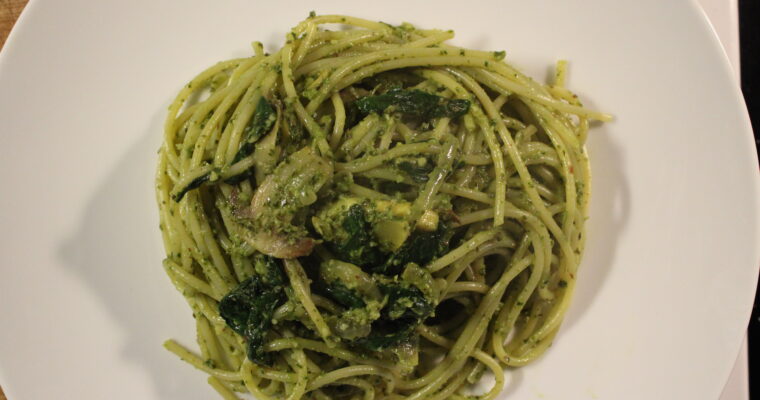 Pesto-Spinach Spaghetti