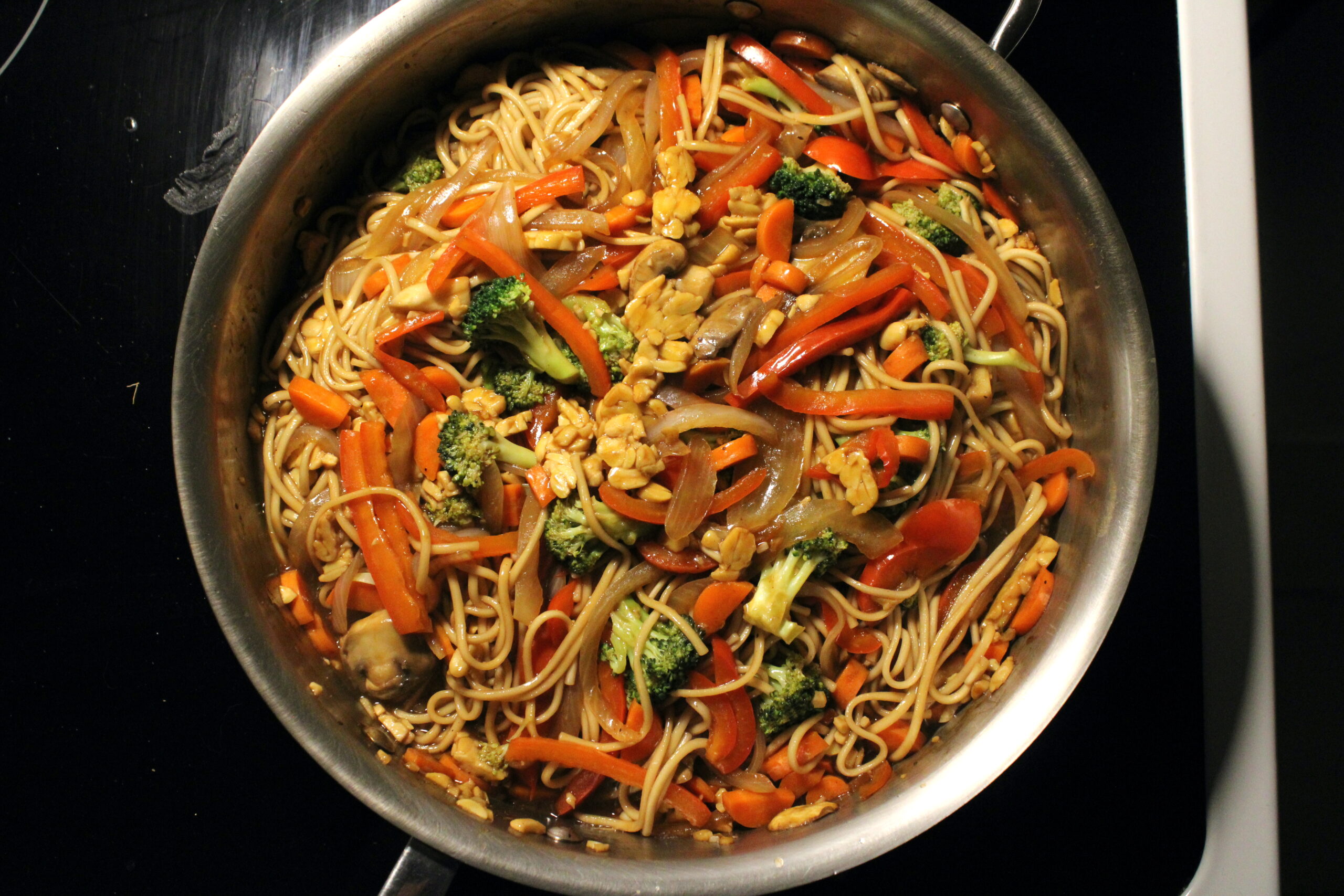 Ginger Tempeh & Udon Stir-Fry