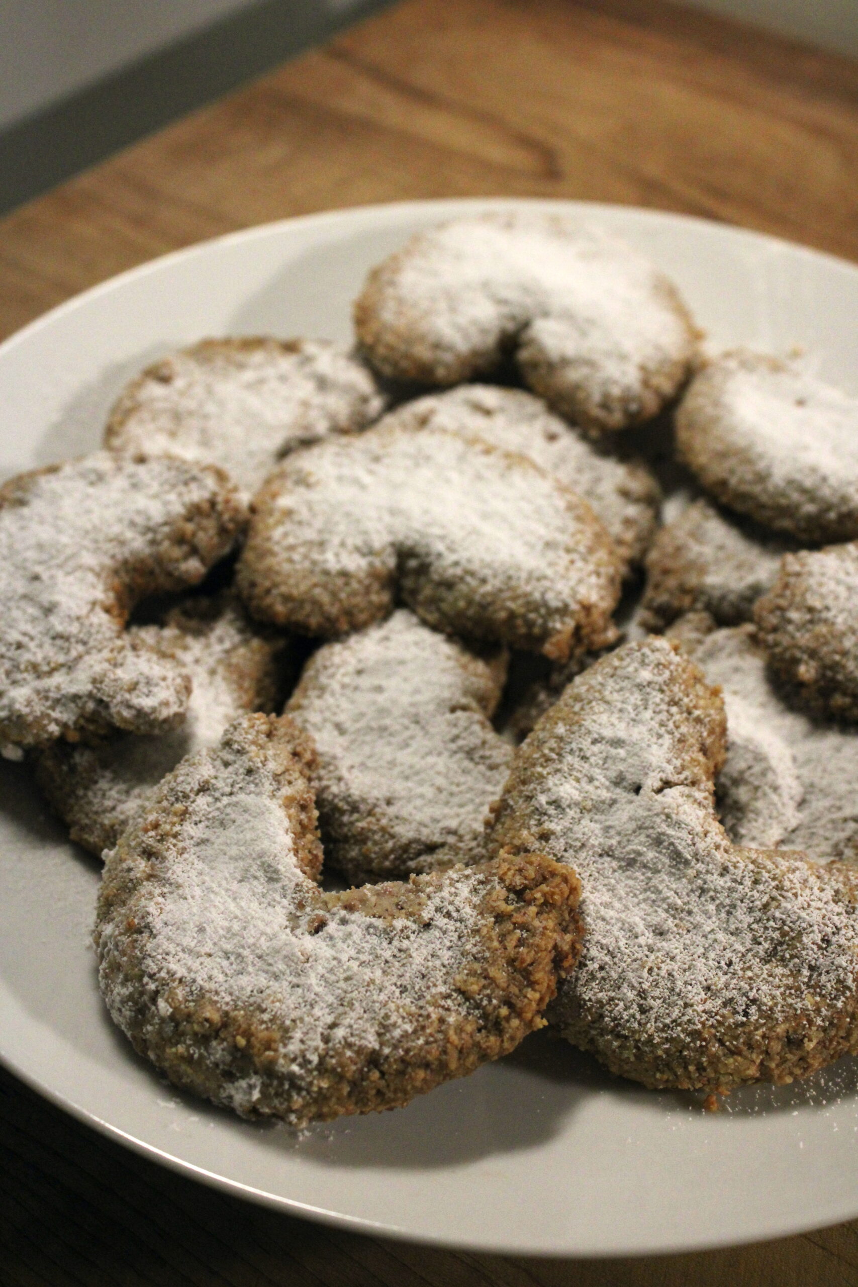 Almond Crescent Cookies